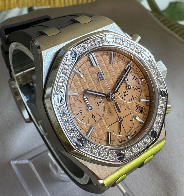 Audemars Piguet Royal Oak Offshore - Salmon Dial